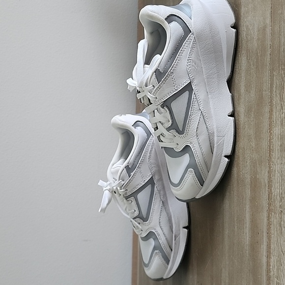 Under Armour Forge Sneaker Women's Size 6.5 - Picture 6 of 9